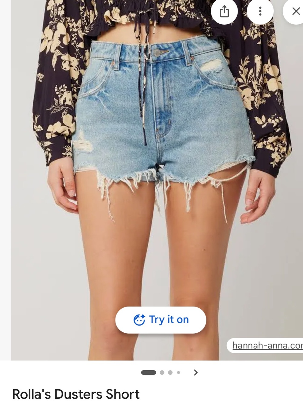 NWT Rolla’s Australia thrashed festival short short light wash freyed distressed